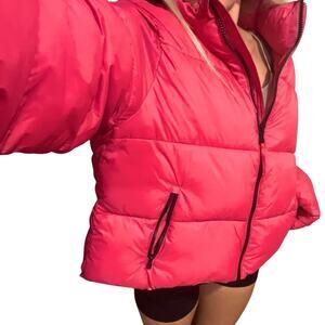 Old Navy Barbiecore Pink Puffer Jacket, Size XL, New w/o Tag MSRP $65